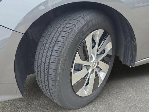 Used 2019 Nissan Altima 2.5 S FWD image 29