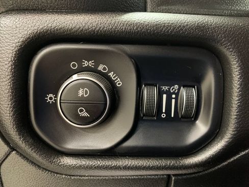 Used 2025 RAM 1500 Big Horn AWD/4WD image 23