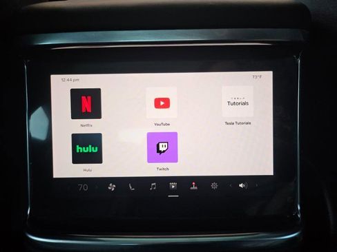 Used 2022 Tesla Model S AWD image 65