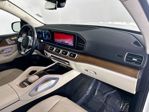 Certified 2022 Mercedes-Benz GLS 450 4MATIC image 31