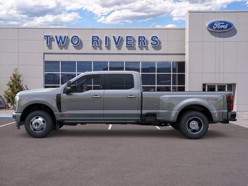New 2026 Ford F350 Platinum w/ FX4 Off-Road Package AWD/4WD image 3