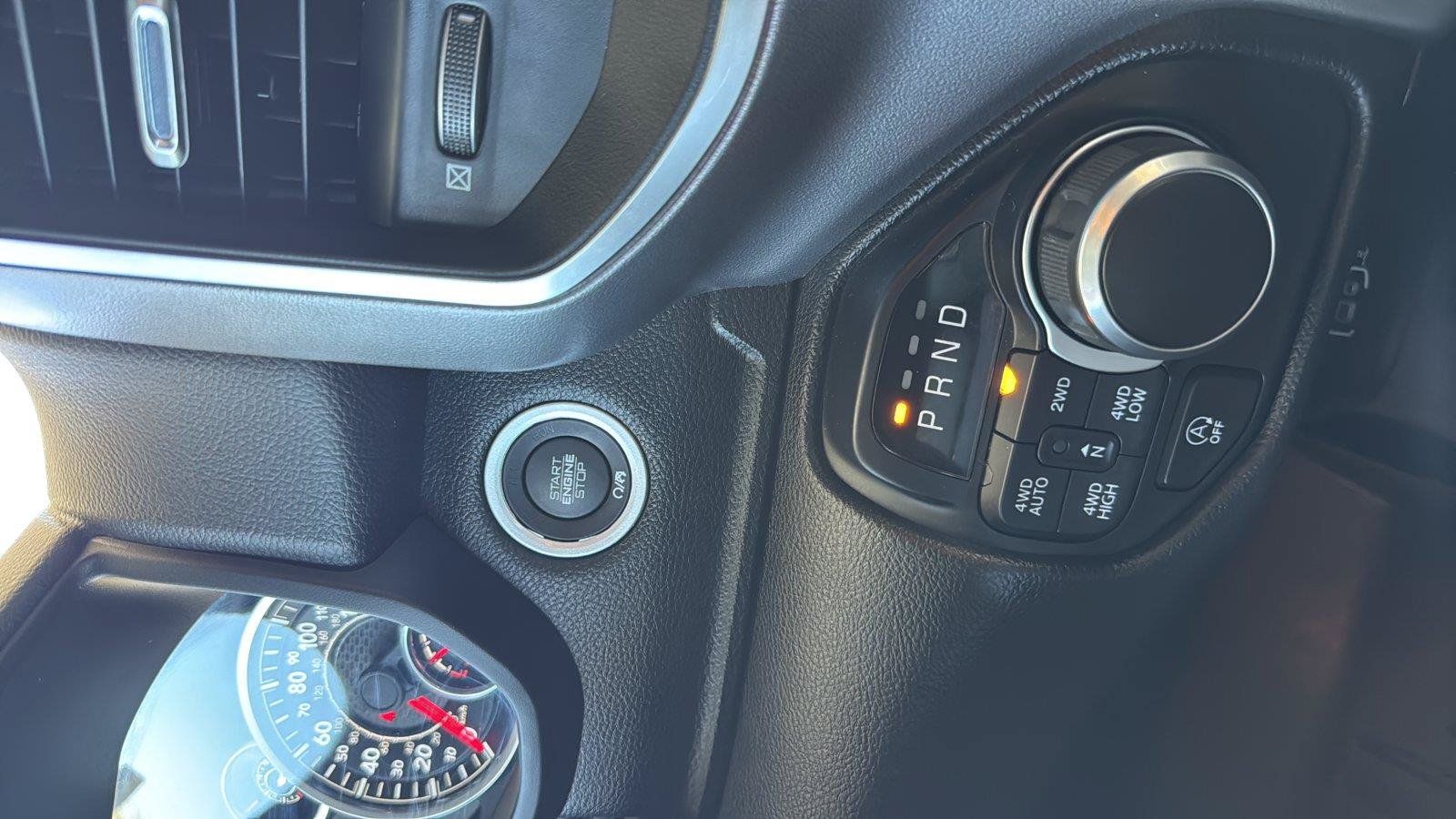 Used 2024 RAM 1500 Big Horn AWD/4WD image 17