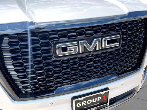 Used 2023 GMC Yukon Denali Ultimate AWD/4WD image 30