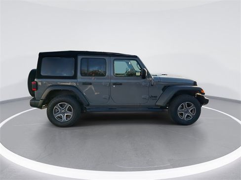 Used 2021 Jeep Wrangler Unlimited Sport image 9