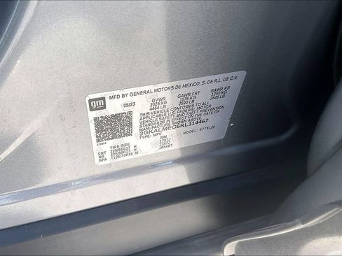 Used 2024 GMC Terrain SLE w/ Driver Convenience Package FWD image 19