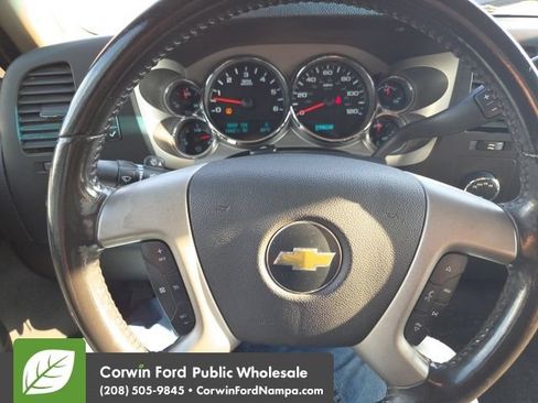 Used 2011 Chevrolet Silverado 1500 LT w/ All-Star Edition AWD/4WD image 28