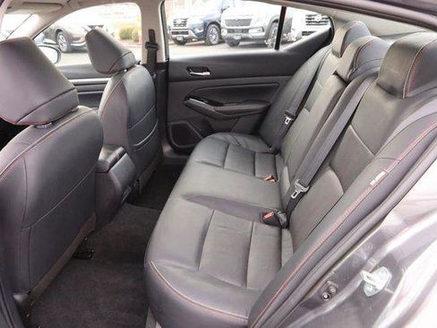 Used 2024 Nissan Altima 2.5 SR w/ SR Premium Package image 10