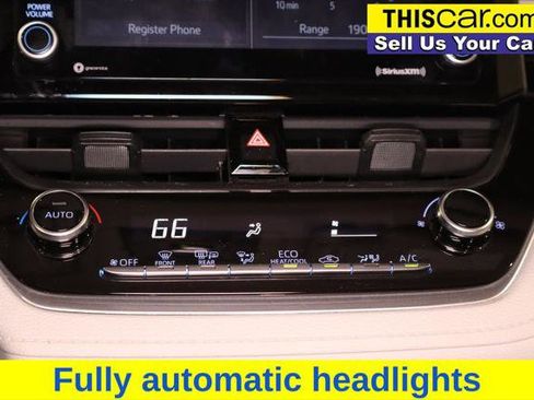 Used 2022 Toyota Corolla Cross LE image 16