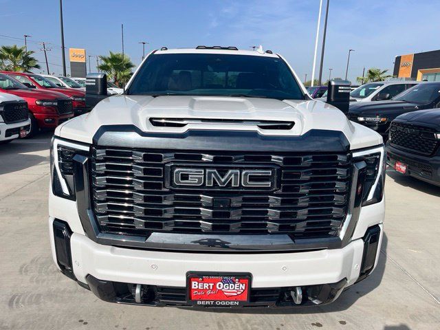 Used 2024 GMC Sierra 2500 Denali Ultimate AWD/4WD image 2