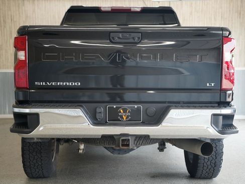 Used 2023 Chevrolet Silverado 2500 LT w/ Convenience Package AWD/4WD image 9