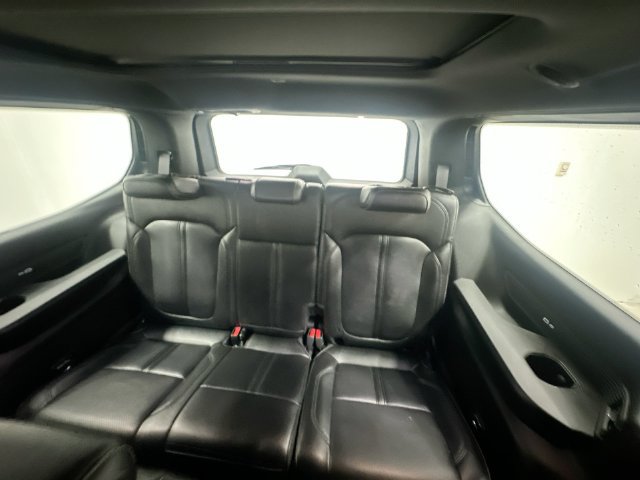 Used 2024 Jeep Wagoneer 4WD w/ Premium Group I image 28