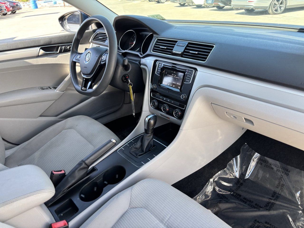 Used 2018 Volkswagen Passat 2.0T S w/ Driver Assistance Package FWD image 10