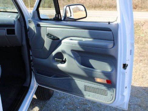 Used 1997 Ford F350 XLT image 12