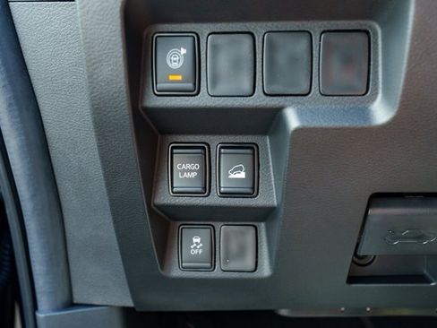 New 2025 Nissan Frontier SV image 19