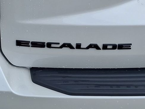 Certified 2023 Cadillac Escalade Sport Platinum AWD/4WD image 32