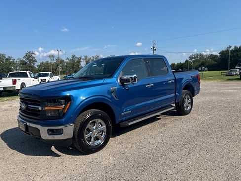 New 2025 Ford F150 XLT w/ Equipment Group 302A MID image 4