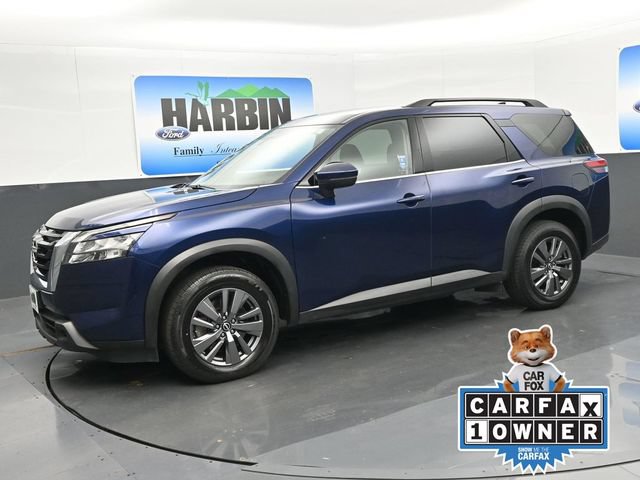Used 2024 Nissan Pathfinder SV FWD image 1