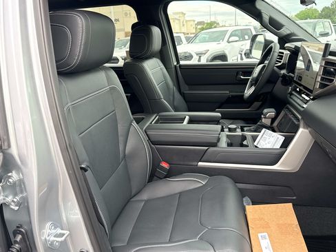 New 2026 Toyota Tundra Limited AWD/4WD image 14