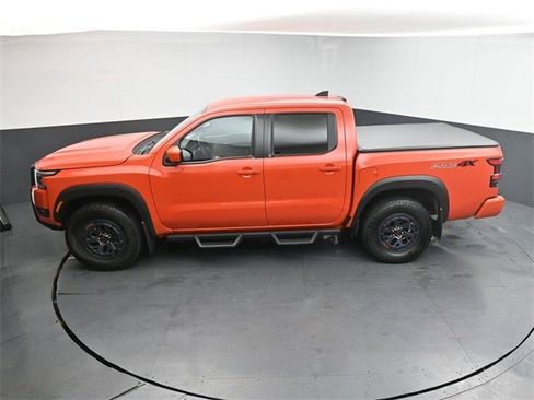 Used 2025 Nissan Frontier PRO-4X image 24