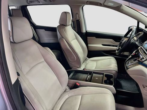 Used 2025 Honda Odyssey Touring image 32
