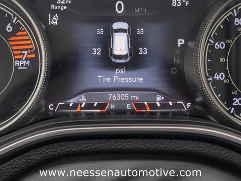 Used 2020 Jeep Cherokee Limited w/ Technology Group FWD image 23