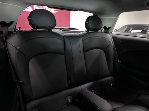 Used 2016 MINI Cooper 2-Door Hardtop image 27