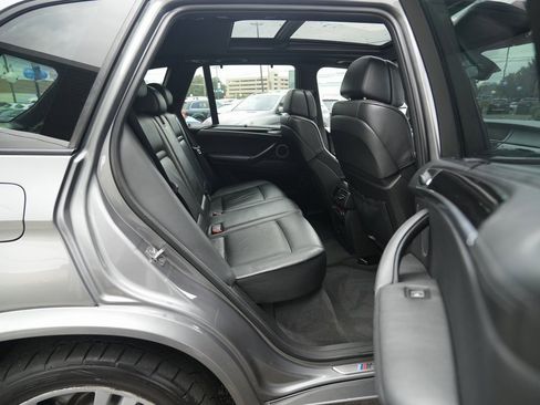 Used 2011 BMW X5 M image 22