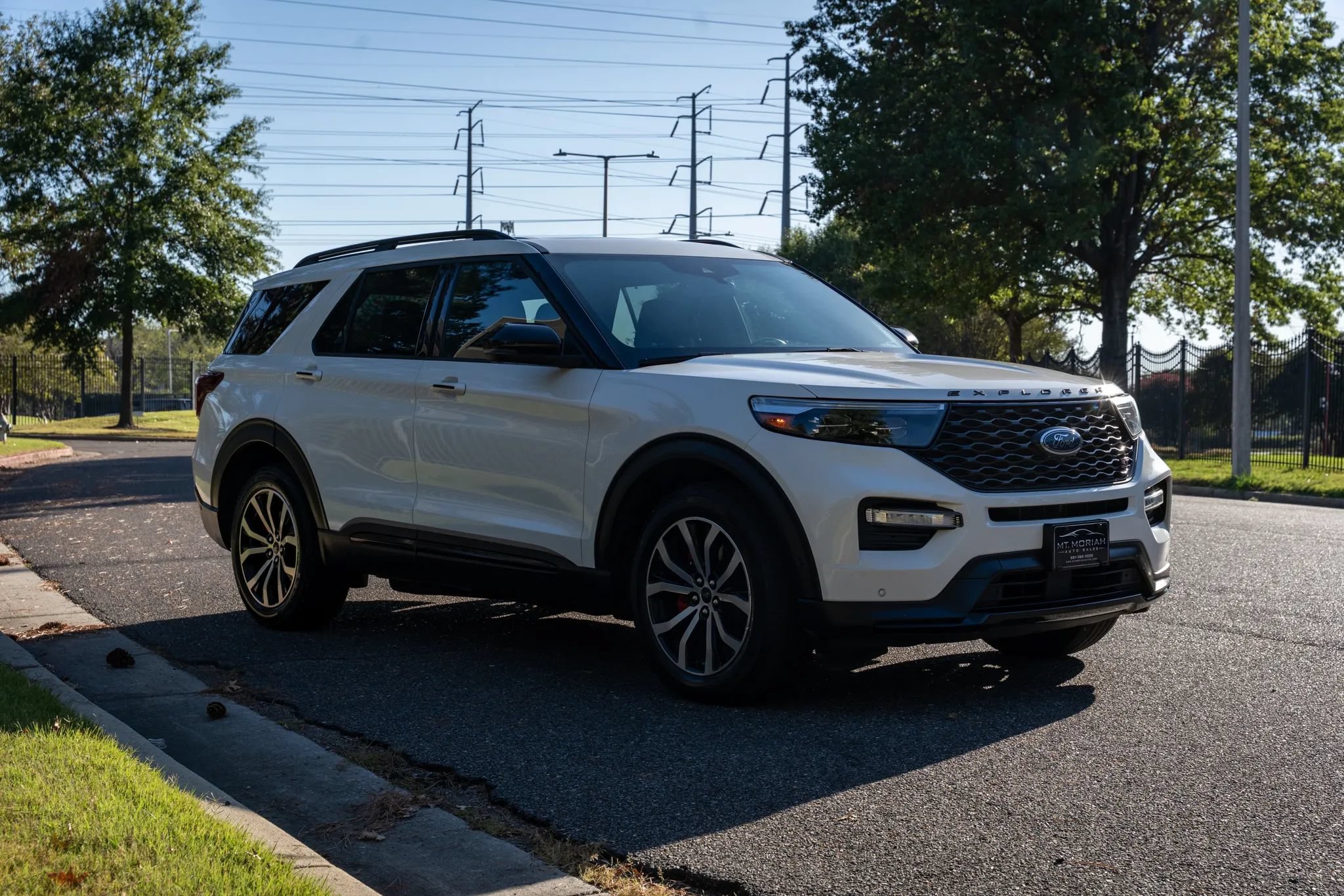 Used 2020 Ford Explorer ST w/ ST Street Pack AWD/4WD image 4