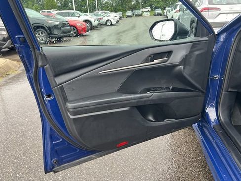 Used 2025 Toyota Camry SE FWD image 10