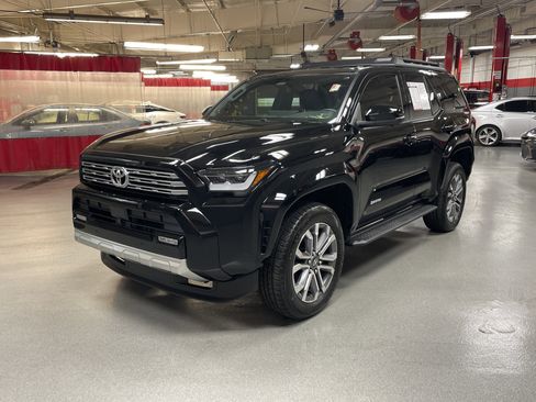 Used 2025 Toyota 4Runner Limited image 5