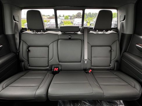 New 2026 GMC Sierra 1500 Denali w/ Denali Reserve Package AWD/4WD image 23