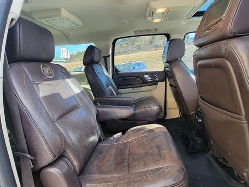 Used 2014 Cadillac Escalade ESV Platinum image 56