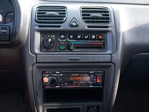 Used 1997 Subaru Legacy Wagon image 16