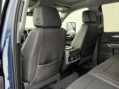 Used 2020 Chevrolet Silverado 2500 LTZ w/ LTZ Plus Package image 30