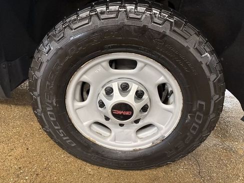 Used 2020 GMC Sierra 2500 4x4 Crew Cab w/ Convenience Package image 9