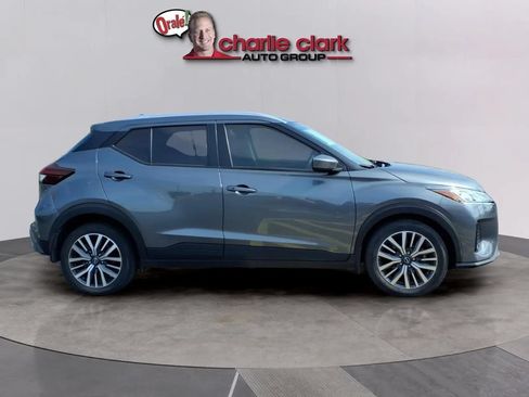 Used 2024 Nissan Kicks SV FWD image 6