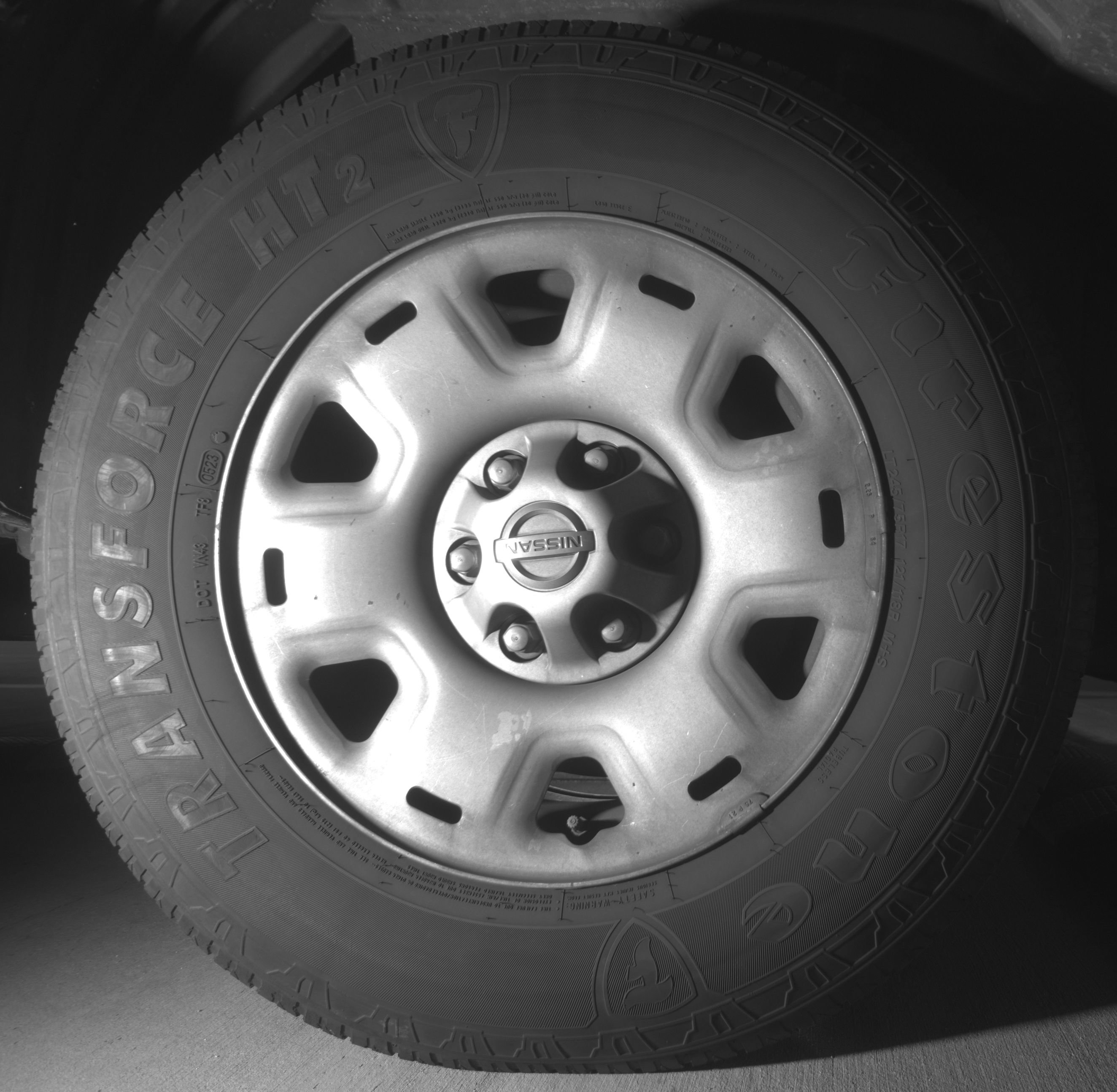 Used 2017 Nissan Titan S RWD image 9