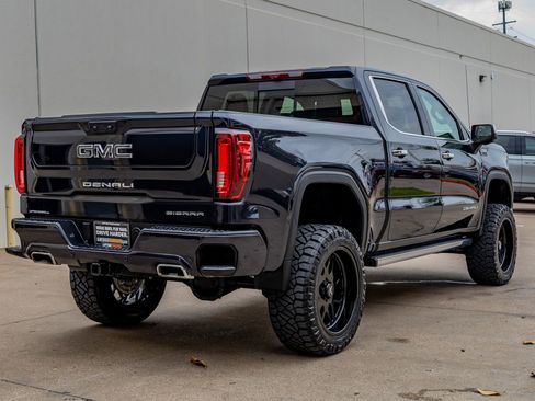 Used 2025 GMC Sierra 1500 Denali Ultimate image 10