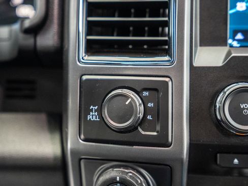 Used 2018 Ford F150 XLT w/ Equipment Group 302A Luxury AWD/4WD image 31