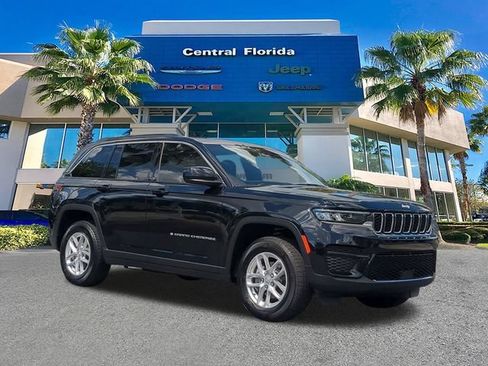 Used 2025 Jeep Grand Cherokee Laredo X w/ Trailer Tow Package RWD image 2
