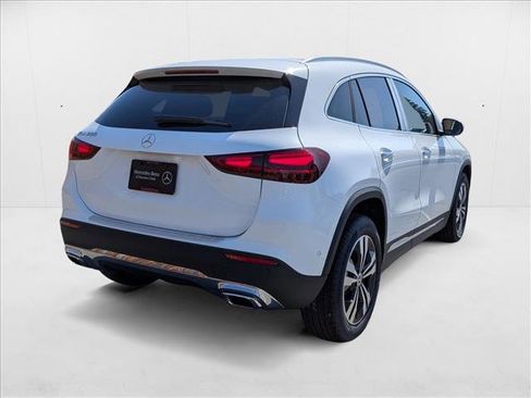 New 2026 Mercedes-Benz GLA 250 image 2
