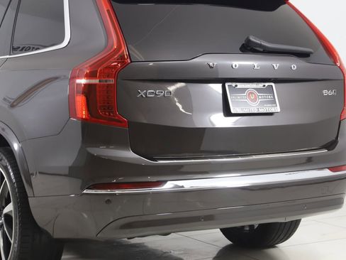 Used 2024 Volvo XC90 B6 Plus w/ Protection Package Premier image 25