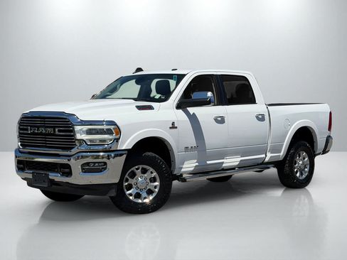 Used 2022 RAM 2500 Laramie AWD/4WD image 1