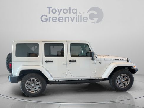 Used 2017 Jeep Wrangler Unlimited Rubicon w/ Connectivity Group AWD/4WD image 7