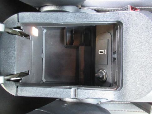 Used 2021 Ford Mustang Premium image 16