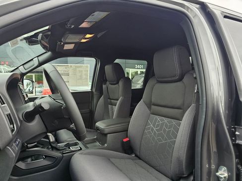 New 2026 Nissan Frontier SV AWD/4WD image 17