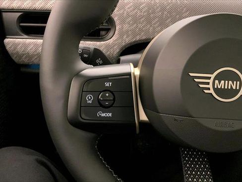 Used 2025 MINI Cooper S image 18