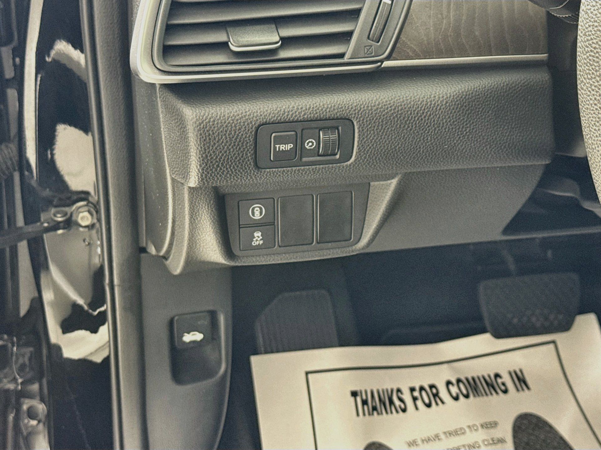 Used 2018 Honda Accord EX image 11