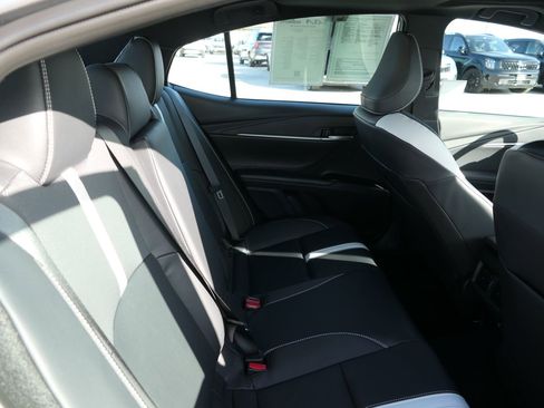 Used 2025 Toyota Camry SE image 23