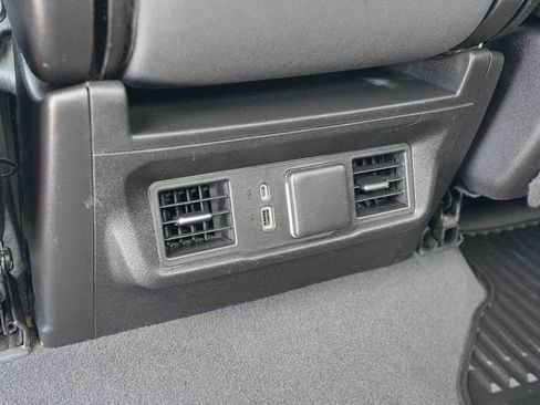 Used 2022 Chevrolet Silverado 1500 LT AWD/4WD image 20
